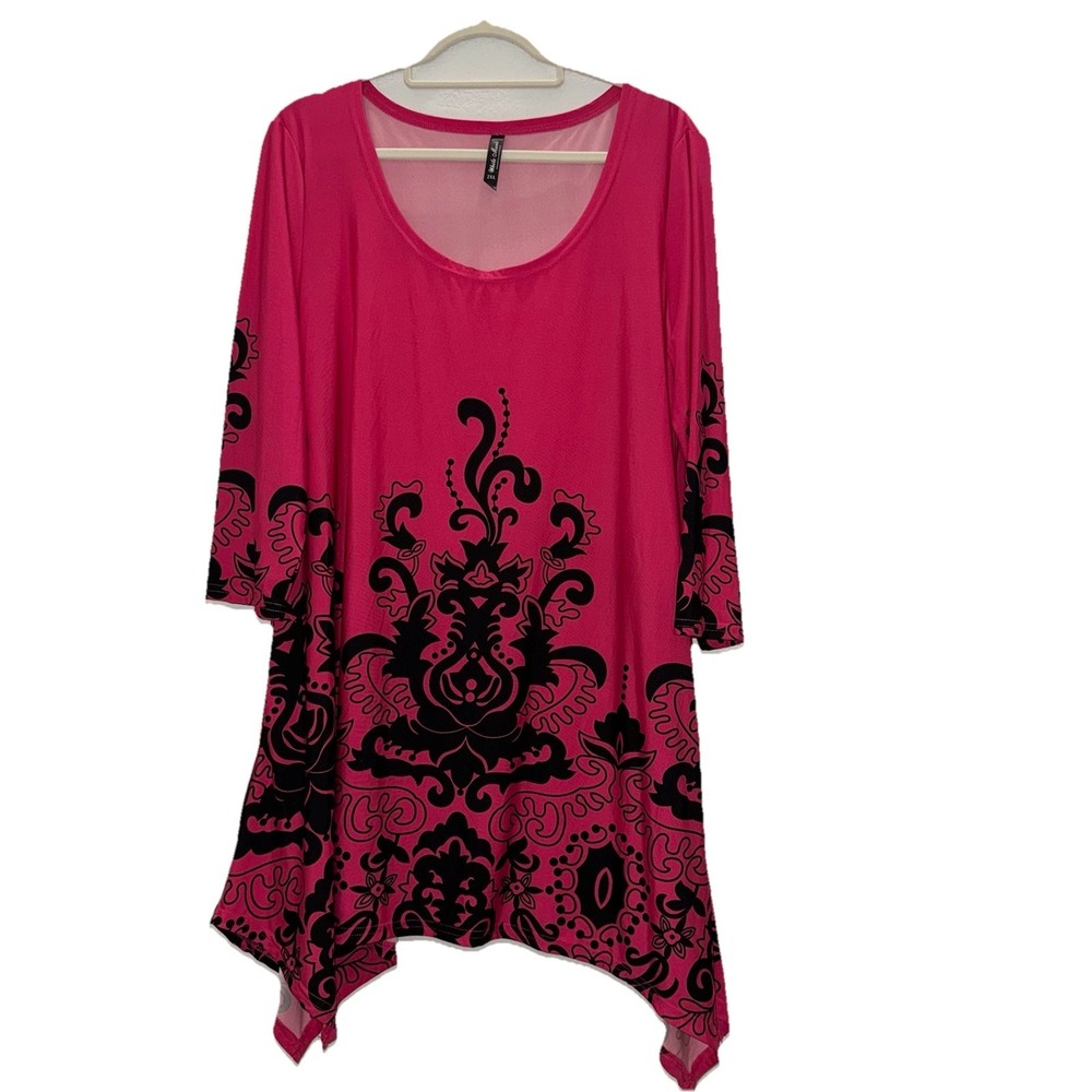 White Mask‎ Women's Size 2XL Damask Print 3/4 Sleeve Tunic Top Hot Pink Black